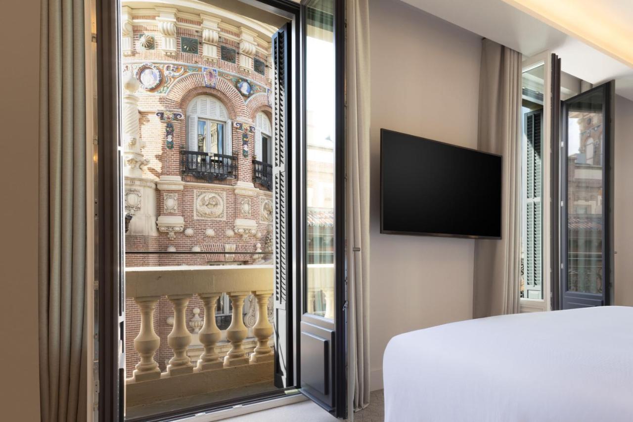 Jw Marriott Hotel Madrid Exterior foto